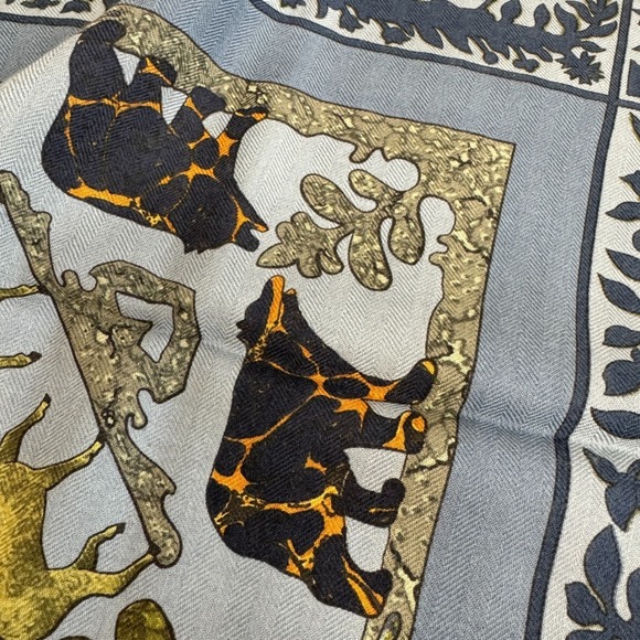 HERMES Authentic Blue Scarf - Picture 9 of 16